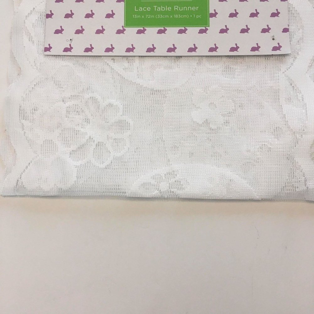 NWT- Lace Tablerunner - Picture 3 of 3